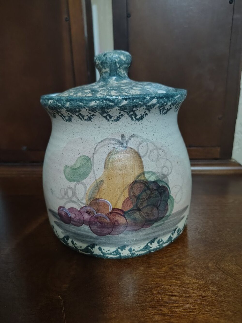 Vintage ceramic cookie jar